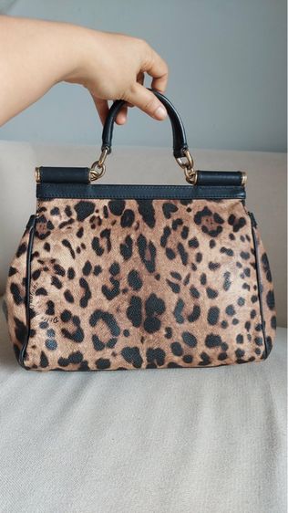กระเป๋าถือ Dolce and Gabbana ของแท้ลายเสือ รูปที่ 2