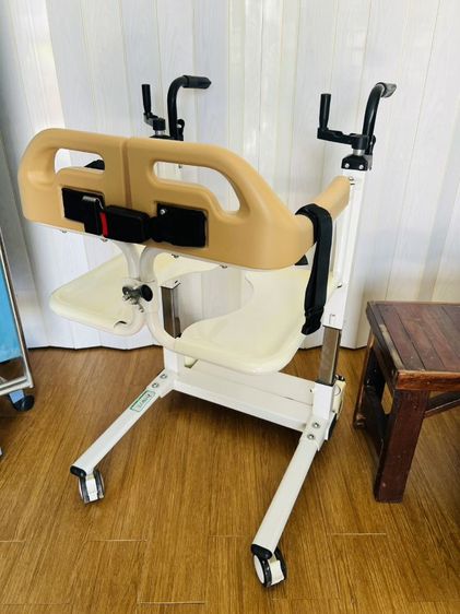 ขายรถเข็นผู้ป่วยจากเตียงได้ อาบน้ำได้ ปรับสูงต่ำได้ สะดวก รูปที่ 3