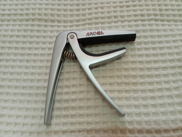 Capo G7th สภาพสวย ของแถมจัดเต็ม Capo สำรอง และ เครื่องตั้งสาย KORG รูปที่ 5