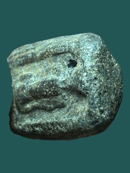 พระพุทธบาทปิลันท์ พิมพ์เปลวเพลิง รูปที่ 3