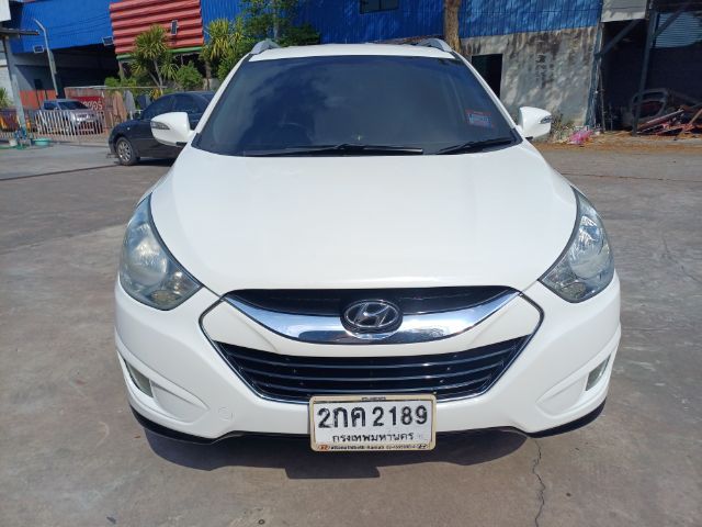 Hyundai Tucson 2013 2.0 D 4WD Utility-car ดีเซล ไม่ติดแก๊ส เกียร์อัตโนมัติ ขาว รูปที่ 3