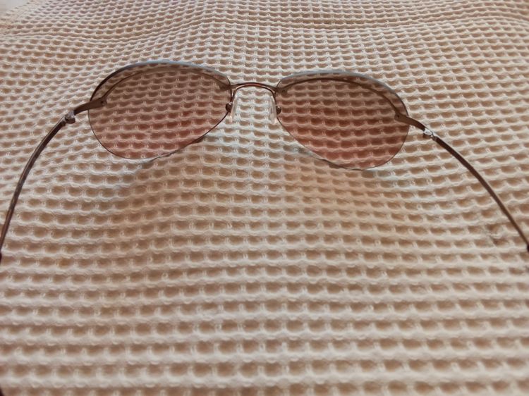 🕶️ แว่นกันแดด Diesel Retro Vibe เลนส์สีชา ทรงย้อนยุคสุดเท่ ของแท้ 100 รูปที่ 4