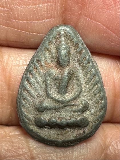 🙏เหรียญหล่อหลังยันต์ เนื้อทองผสม ไม่ทราบที่🙏เหรียญกลีบบัว เนื้อชินตะกั่ว ไม่ทราบที่ องค์ละ1250 รูปที่ 8