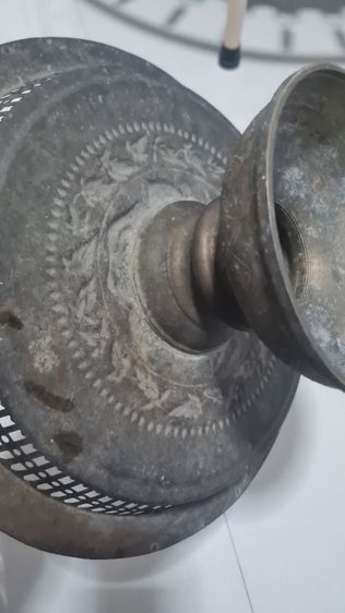 พานโตกทองเหลืองลายดอกโลตั่นฉลุข้าง รูปที่ 3