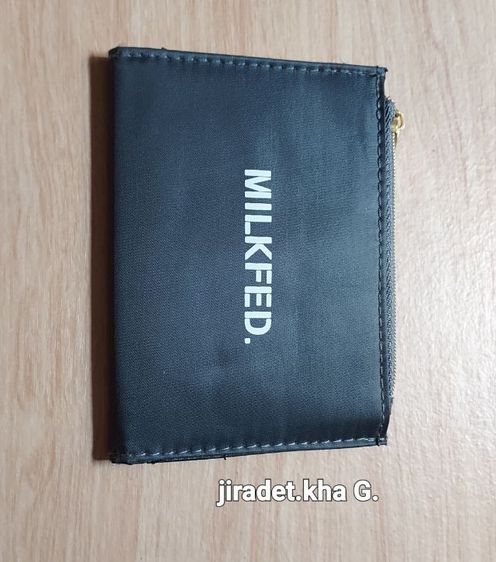 กระเป๋าสตางค์ MILKFED.ขนาดเพียง 12.5×9 cm. มีช่องใส่บัตร ใส่เหรียญได้ ด้านข้างมีซิป ขนาดกะทัดรัด สำหรับพกพา คัดจากคลังสินค้าญี่ปุ่น สภาพใหม่ รูปที่ 5