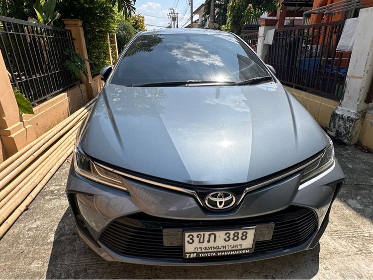 รถ Toyota Altis 1.8 G สี เทา