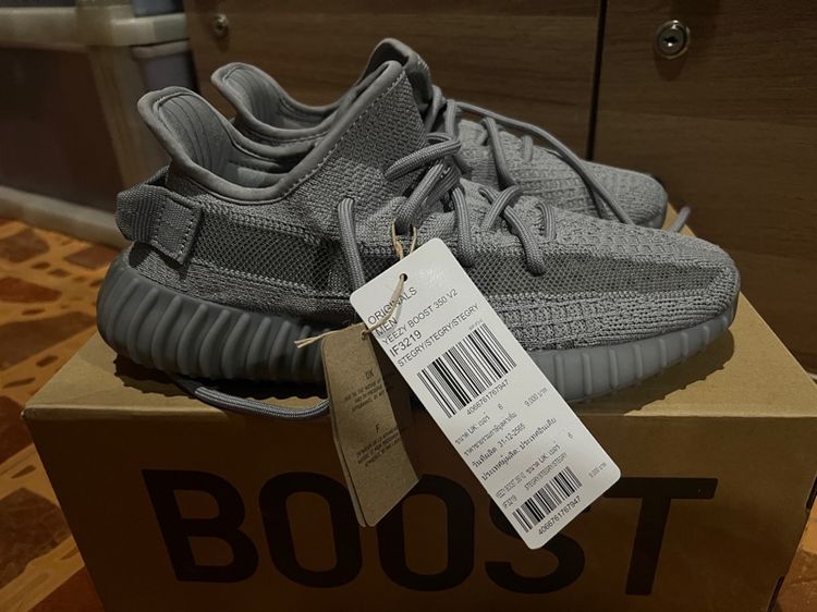 ขายรองเท้า YEEZY BOOST 350 V2ไซส์ 6ครึ่งus 6uk ของแท้  รูปที่ 3