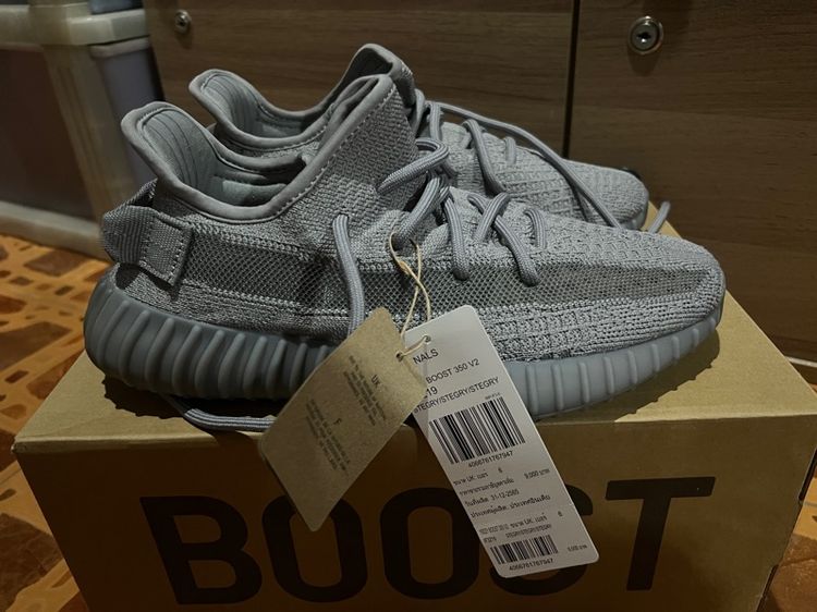 ขายรองเท้า YEEZY BOOST 350 V2ไซส์ 6ครึ่งus 6uk ของแท้  รูปที่ 5