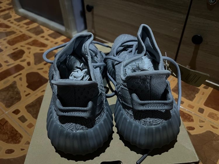 ขายรองเท้า YEEZY BOOST 350 V2ไซส์ 6ครึ่งus 6uk ของแท้  รูปที่ 6