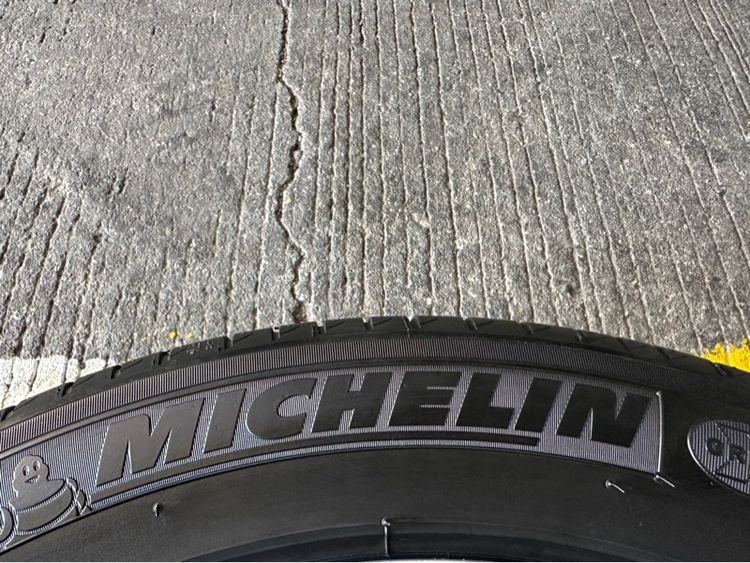 Toyota Camry 17 นิ้ว Top Hybrid 🔥 รูปที่ 4