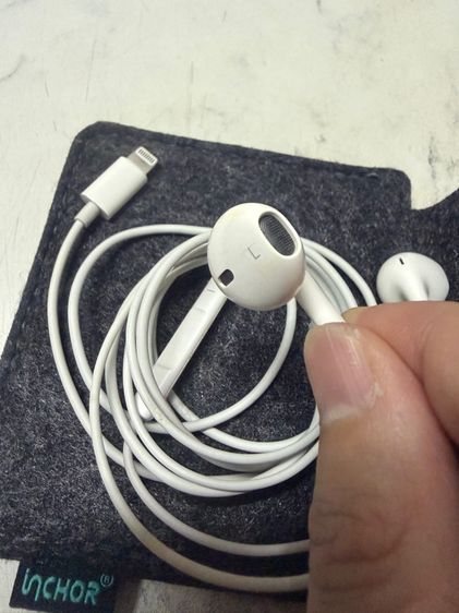 หูฟังไอโฟนแท้ Lightning มือสอง สภาพดี เดิมๆ รูปที่ 3