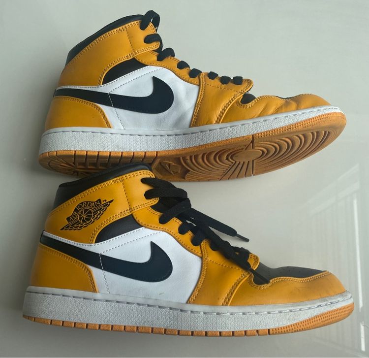Air Jordan 1 High OG "Yellow Toe" (Taxi) ของแท้ รูปที่ 2