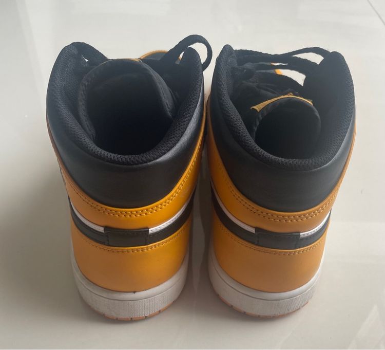 Air Jordan 1 High OG "Yellow Toe" (Taxi) ของแท้ รูปที่ 3