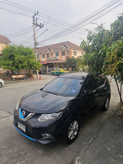 รถ Nissan X-Trail 2.0 4WD สี ดำ