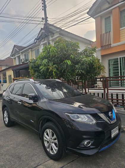 Nissan X-Trail 2016 2.0 4WD Sedan ไฮบริด ไม่ติดแก๊ส เกียร์อัตโนมัติ ดำ รูปที่ 3