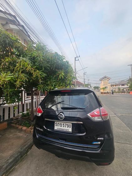 Nissan X-Trail 2016 2.0 4WD Sedan ไฮบริด ไม่ติดแก๊ส เกียร์อัตโนมัติ ดำ รูปที่ 2