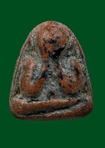 พระปิดตาหลังแบบหลวงพ่อแก้ว