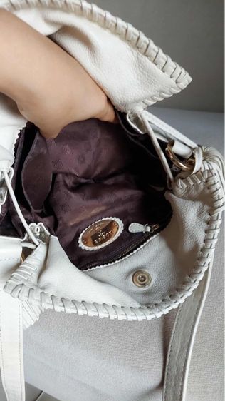 กระเป๋า สะพาย Loewe สีขาวครีม รูปที่ 11