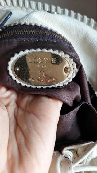 กระเป๋า สะพาย Loewe สีขาวครีม รูปที่ 12