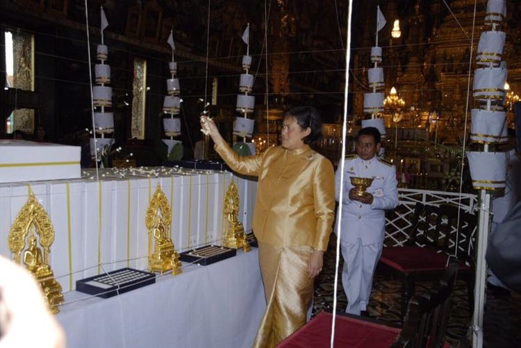 พระกริ่งนิรันตราย (จำลอง) สองกษัตริย์ เนื้อเงิน สมาคมนิสิตเก่าจุฬาลงกรณ์มหาวิทยาลัย ในพระบรมราชูปถัมภ์ จัดสร้าง ปี2552 พร้อมกล่องเดิม รูปที่ 10