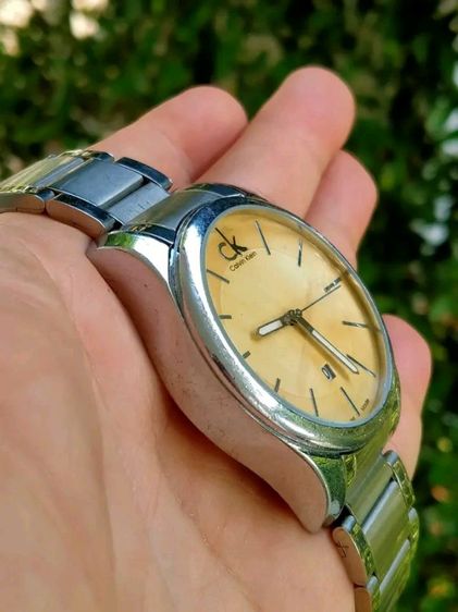 นาฬิกาสวิส ถ่าน
สภาพดี เดินดี 
ตัวเรือนสแตนเลส รูปที่ 2