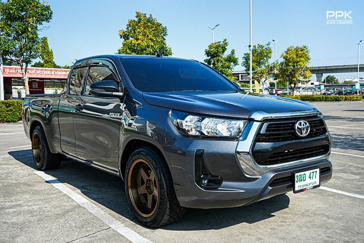 Toyota Hilux Revo 2023 2.4 Z Edition Entry Pickup ดีเซล ไม่ติดแก๊ส เกียร์ธรรมดา ขาว รูปที่ 3