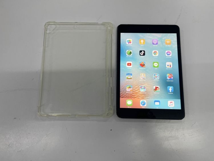 Apple IPAD MINI 1 WIFI 16 GB ดูหนังเพลง ยูทูป ติ็กต๊อก ใช้งานได้ดี ราคาถูกใจ