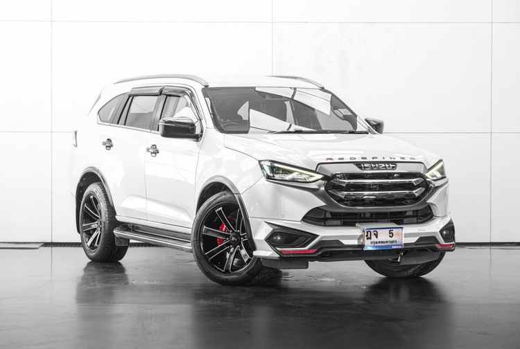 รถ Isuzu MU-X 3.0 Ultimate AT 4WD สี ขาว