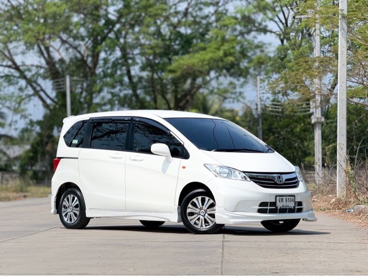 Honda Freed 2013 1.5 SE Van เบนซิน เกียร์อัตโนมัติ ขาว รูปที่ 3