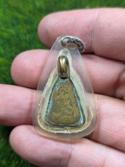 พระเหรียญจอบหลวงพ่อเงินเก่าๆ รูปที่ 2