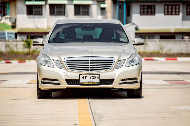 Mercedes-Benz E-Class 2011 E200 CGI Sedan เบนซิน เกียร์อัตโนมัติ น้ำตาล รูปที่ 2