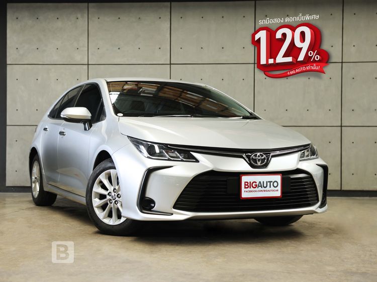 รถ Toyota Altis 1.6 G สี บรอนซ์เงิน