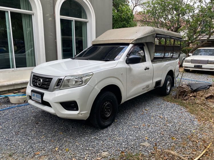 รถ Nissan Navara 2.5 SL สี ขาว