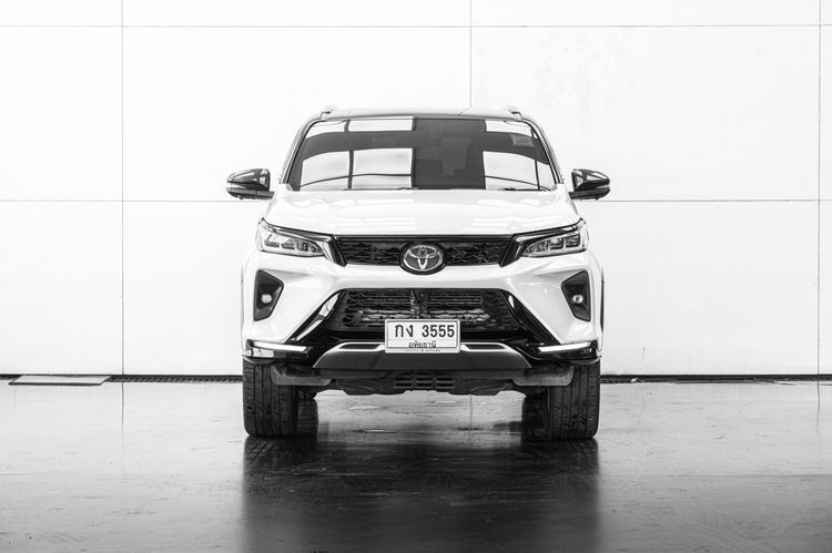 Toyota Fortuner 2022 2.4 LEGENDER 4WD AT Utility-car ดีเซล ไม่ติดแก๊ส เกียร์อัตโนมัติ ขาว รูปที่ 3