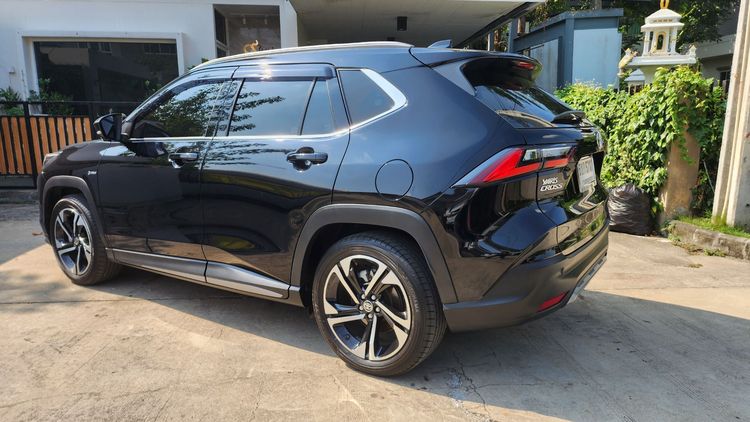 Toyota Yaris Cross 2024 1.5 HEV Premium Luxury Utility-car ไฮบริด ไม่ติดแก๊ส เกียร์อัตโนมัติ ดำ รูปที่ 4