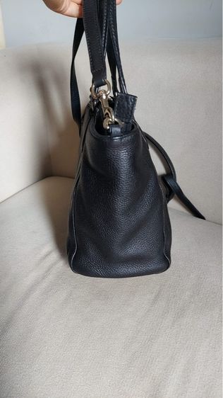 กระเป๋าถือ Gucci มาพร้อมสายยาวสายเดิม สีดำ รูปที่ 3