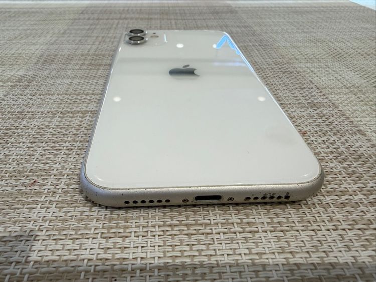 iPhone 11 สีขาว64 ตัวเครื่องมีรอย จอแท้ รูปที่ 2