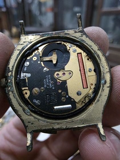 นาฬิกา Christian Dior  สวยหายาก ตัวเรือนสีทอง ของเก่าเก็บ หนักๆ ขายตามสภาพ พร้อมส่งครับ รูปที่ 4