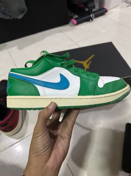 Jordan 1 Low Lucky Green รูปที่ 2