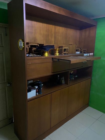 ตู้พระไม้สักแท้ขนาดใหญ่ สภาพดี รูปที่ 2