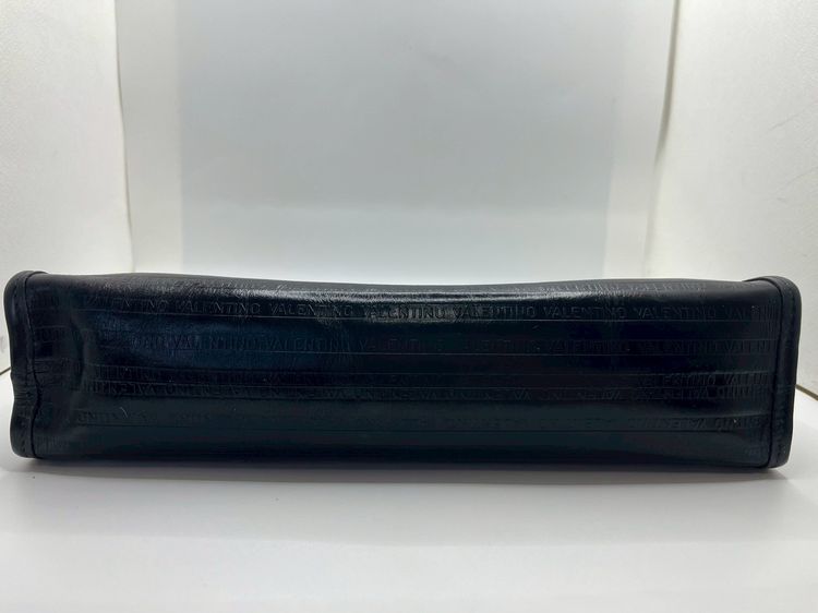 Mario Valentino Monogram Leather Clutch กระเป๋า คลัตช์ ถือ  สีดํา แท้ 100💯 รูปที่ 4