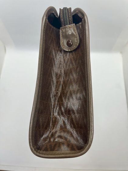 Mario Valentino Monogram Leather Clutch กระเป๋าคลัตช์ ถือ สีน้ําตาล แท้ 100💯 รูปที่ 7