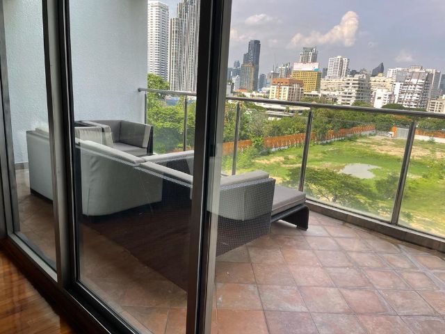 มีบางส่วน THE NEW HOUSE AT SOMKID
Condo for rent next door to Central Chitlom 3 mins to bts 170sqm(Duplex) 2br 2br 63000 thb รูปที่ 4