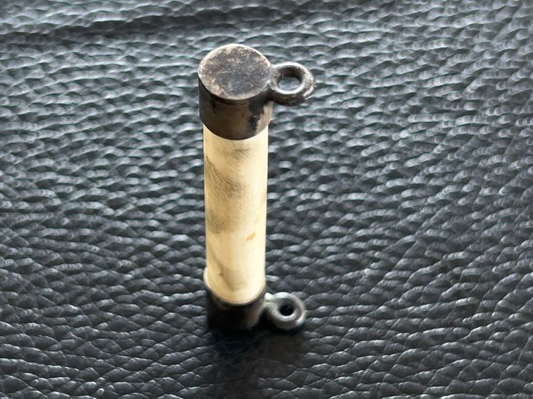 ตะกรุดหลวงพ่อโมเลี่ยมจับขอบ รูปที่ 11