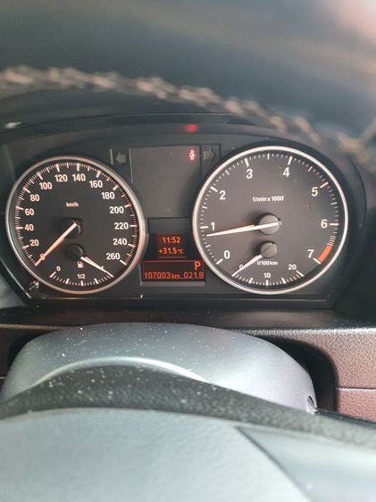 BMW X1 2015 1.5 sDrive18i mSport Utility-car เบนซิน เกียร์อัตโนมัติ ดำ รูปที่ 4