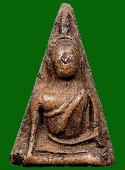 พระนางพญาอกใหญ่