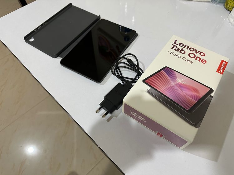 128 GB Lenovo tab one