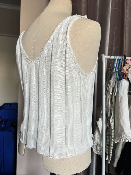 เสื้อกล้ามเอวลอยผ้ายืดนุ่มสีขาว ใส่ไม่คัน รูปที่ 3