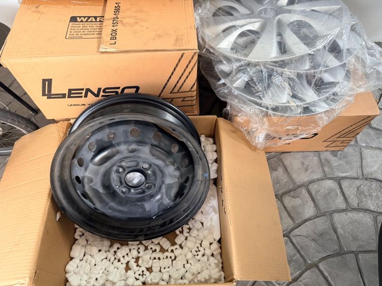 ล้อเหล็ก 15" อื่นๆ ล้อกะทะพร้อมฝาครอบ 4 วง Suzuki Swift