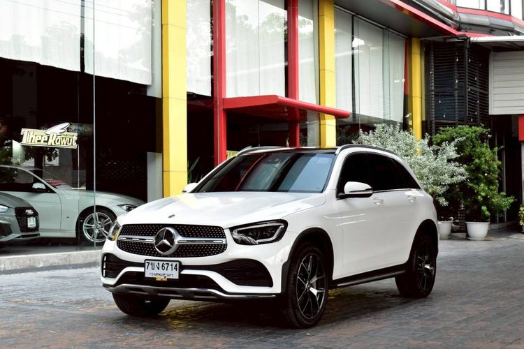 รถ Mercedes-Benz GLC-Class GLC300e สี ขาว